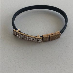 Magnetic Closure Black Leather Gel Bracelet